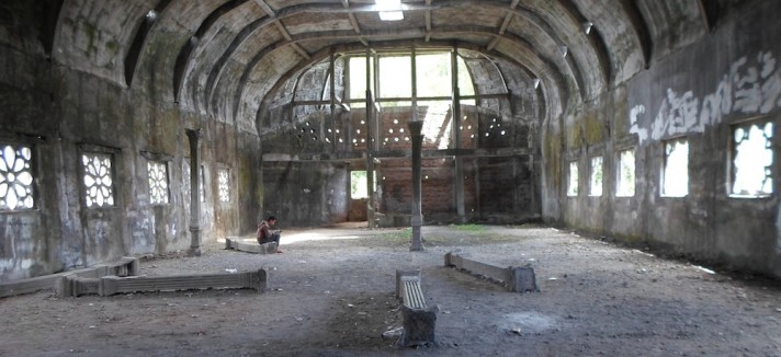 chicken-church3