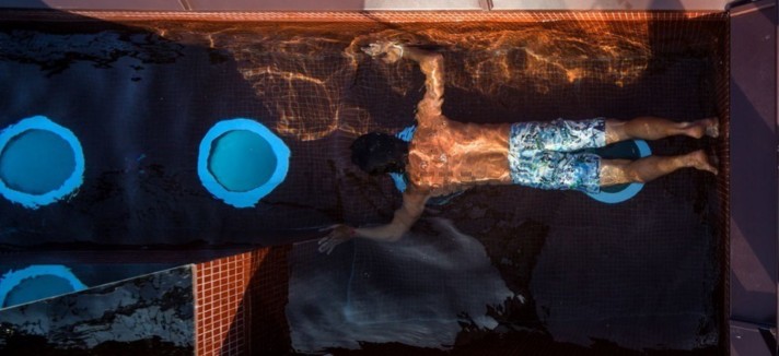 Terraço com piscina da mansão sustentável de luxo à venda em Lisboa