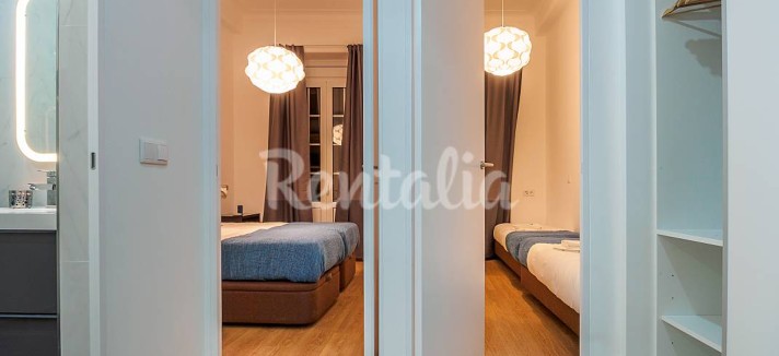 h.4176270.1070.680.0.ffffff.wm_.427f2060