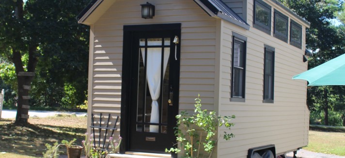 tiny_hall_house_07
