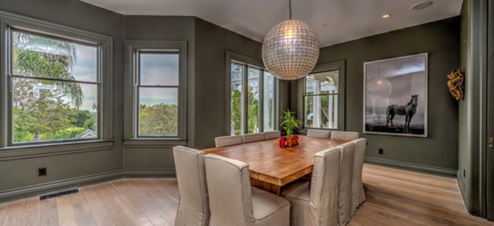 chris-hemsworth-elsa-pataky-house-in-malibu-for-sale-dining-room