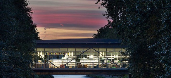 Renton Public Library (Washington).