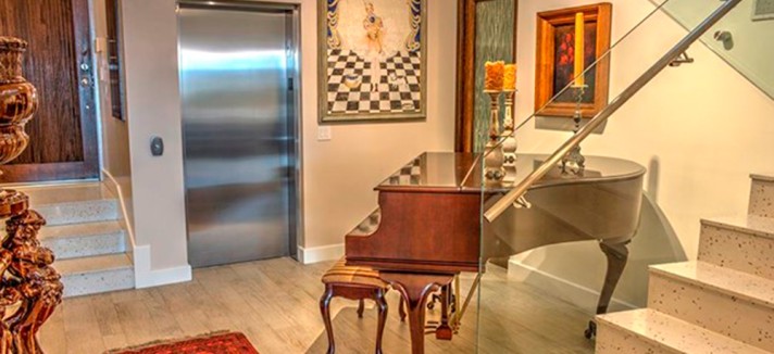 ice-cube-buys-house-in-marina-del-ray-ca-foyer