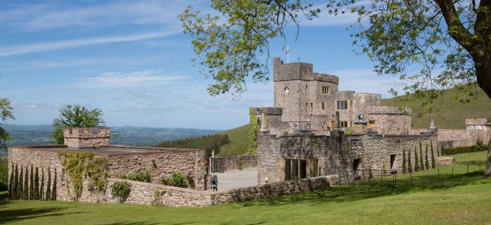 pay-jose-mourinho-views-modern-welsh-castle-5