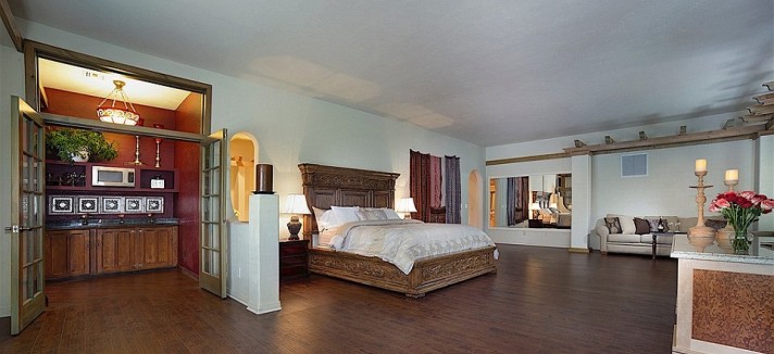 34c0d10600000578-3615257-image-a-79_1464543060730