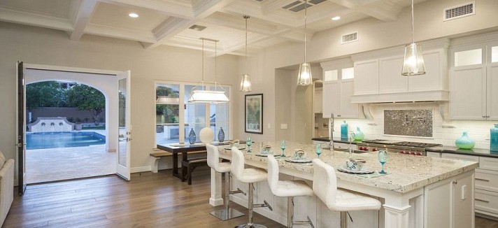 377b182700000578-3752469-image-a-110_1471845268008