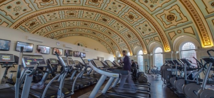 iglesia_reconvertida_en_gimnasio3