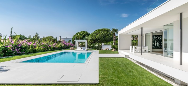 Vista panorâmica do exterior da casa