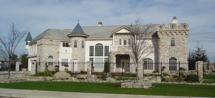 mcmansions_00
