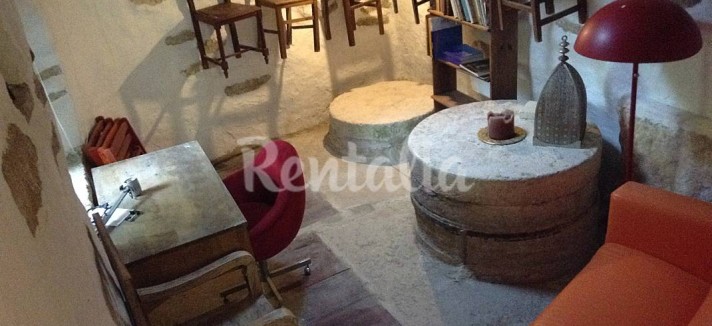 h.8141399.1070.680.0.ffffff.wm_.b1e68984