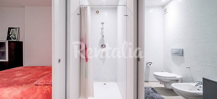 h.2121050.1070.680.0.ffffff.wm_.f1cdcc54