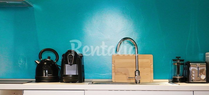 h.9411913.1070.680.0.ffffff.wm_.65d4afe0