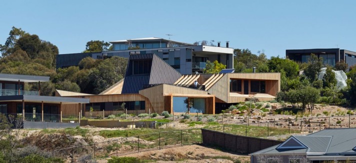 split-house-victoria
