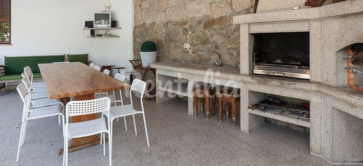 h.5501944.1070.680.0.ffffff.wm_.e32d73bc