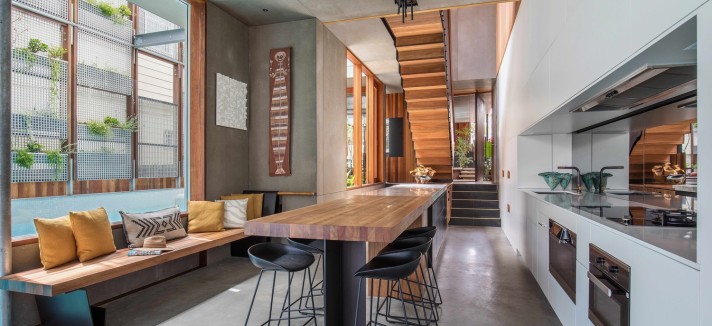 casa_piscina_salon_07