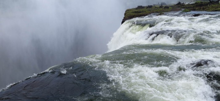 la_piscina_del_diablo_livingston_zambia_