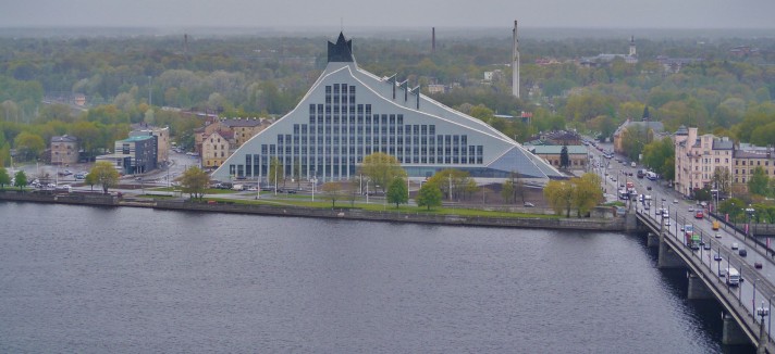 riga_petrikirche_blick_nationalbibliothek