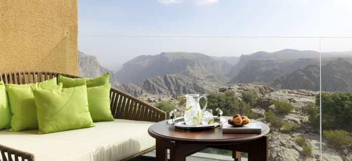 aaja_deluxe_canyon_view_balcony_01_g_a_h_r