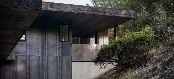 miner-road-faulkner-architects_dezeen_2364_col_50