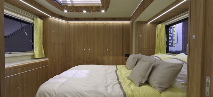 motorhome-garage-volkner-mobil-performance-s-2-5a00144af1029_700