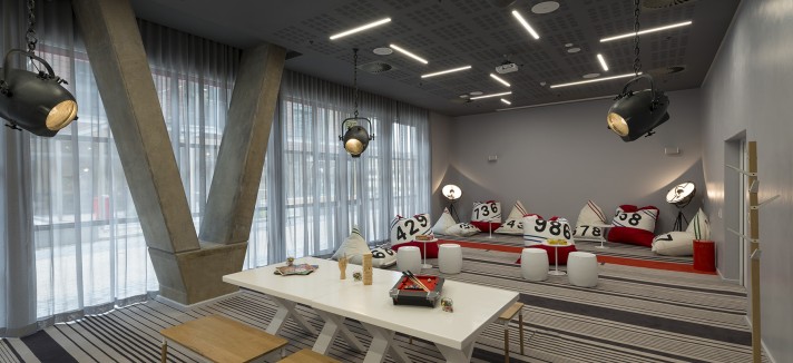 Ambiente jovem e confortável