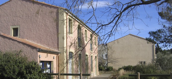 A localidade está a apenas três horas de comboio de Paris