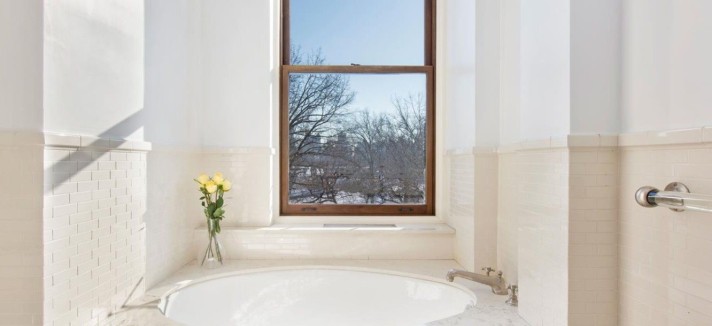 Jacuzzi