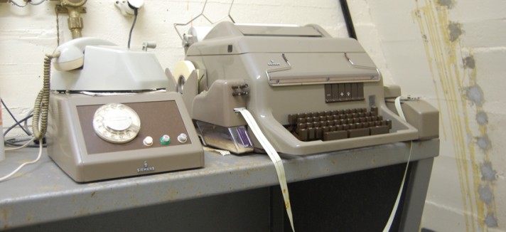 Telefone e Fax para contactar o exterior