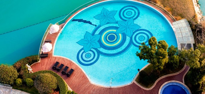 ... e a piscina também