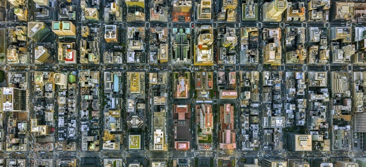 Os edifícios formam um verdadeiro labirinto