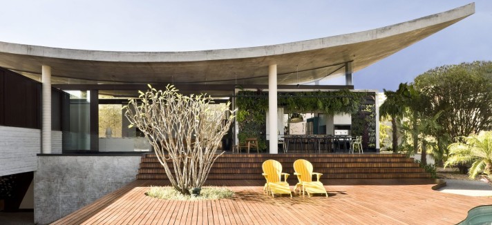 Para um mergulho, a qualquer hora do dia