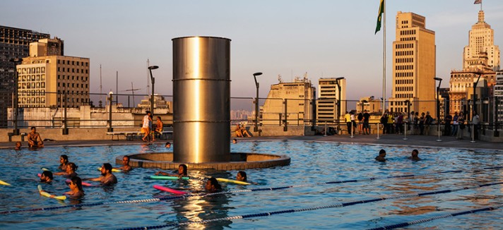 E sim, uma piscina exterior...