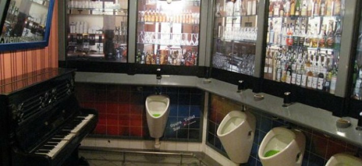 Casa de banho na ópera