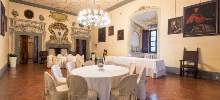 Segundo o erudito Massimo Ricci foi desenhado por Brunelleschi