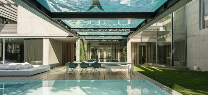 ... tal como o vidro e a transparência