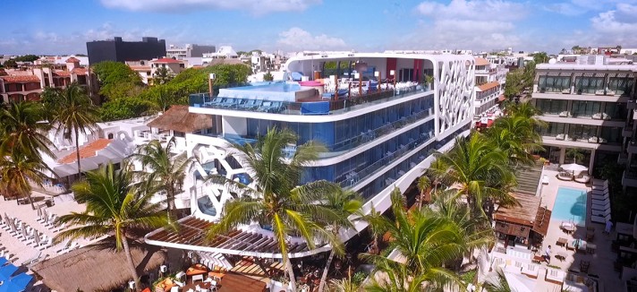 O exterior do hotel