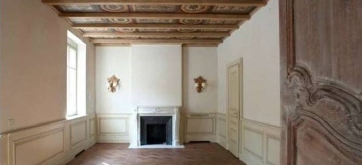 ... localizados num terreno com 44.000 m2