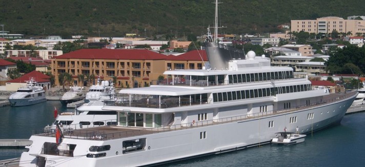 mega-yate-rising-sun