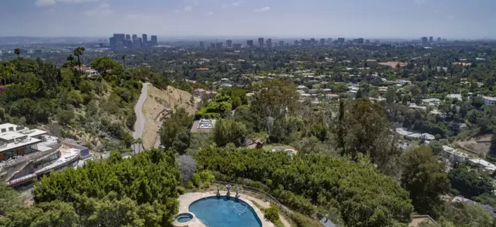 Foi construída em 1953