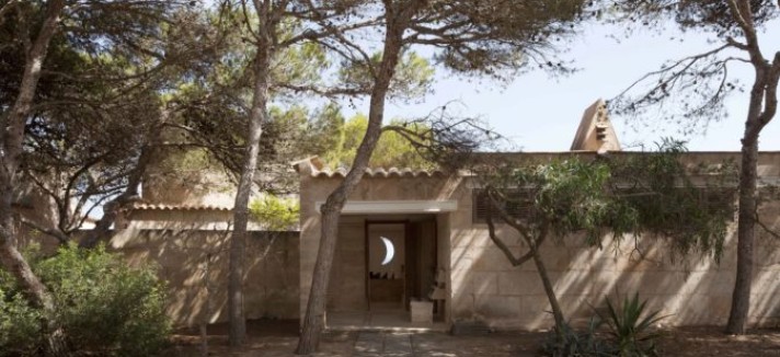 Can Lis fica em Porto Petro (Maiorca)