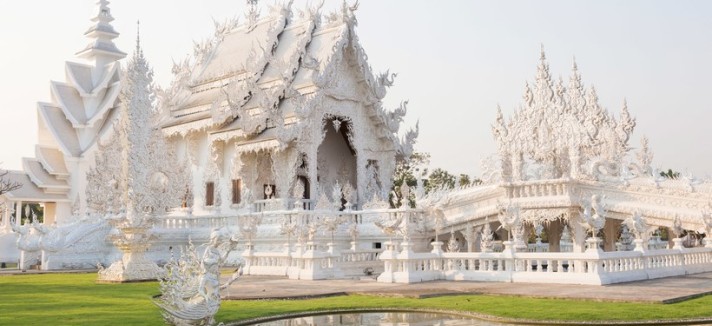 wat-rong-khun-gettyimages-180704899