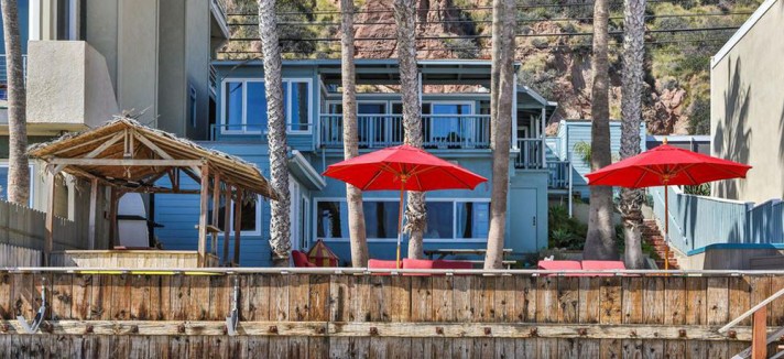 A casa está dividida em dores andares