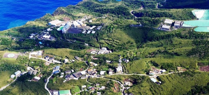 Uma ilha a 320 km do Japão