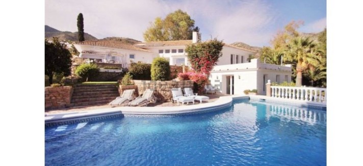 A piscina ao pormenor