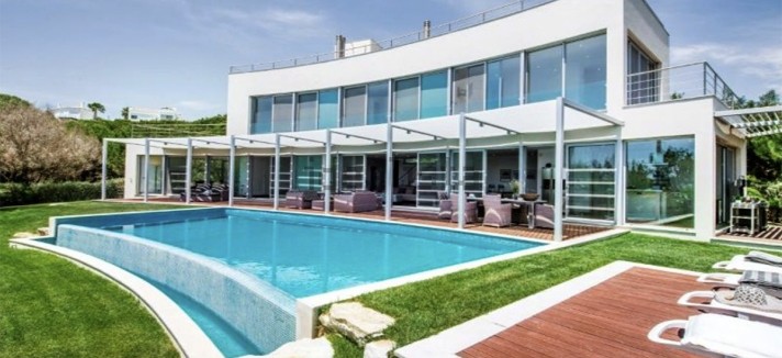 6. Moradia contemporânea em Almancil, Algarve