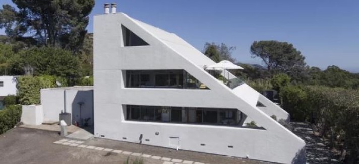 Uma casa ou uma nave espacial?
