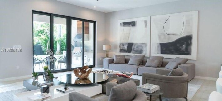 Outra sala de estar...