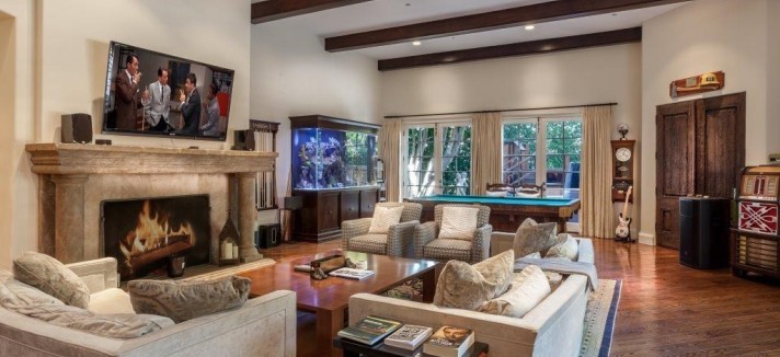 Aqui a sala de estar...