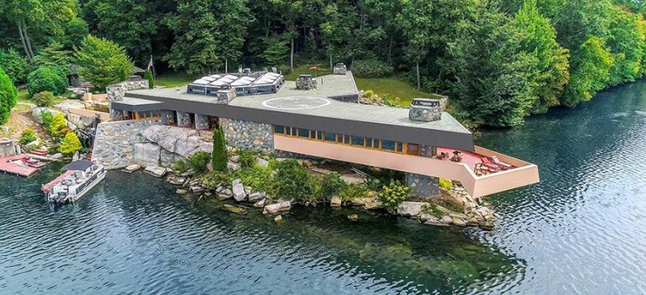 Conta com duas casas do arquiteto Frank Lloyd Wright