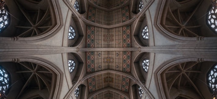 St George's Cathedral na primavera